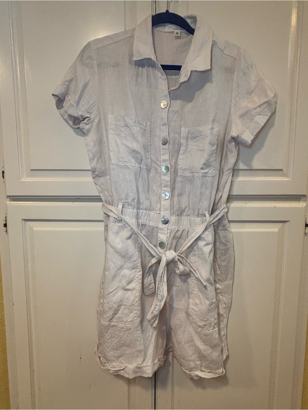cloth & stone by Anthropologie cream Short-Sleeve Button Romper.Large. 100%linen